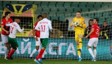 Репортер на Скай Спортс е чул маймунски звуци в шест случая