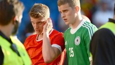 Арсенал иска близнаците Бендер в пакет