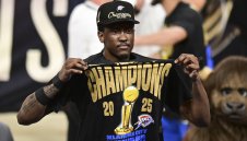 Шампионът в НБА задържа голямото си трио поне до 2030-а