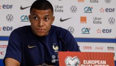 Мбапе: Президентът на Франция не може да влияе на кариерата ми