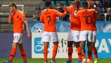 Холандия нямаше проблеми в Талин