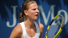 Сесил не допусна да стане за резил в Макон