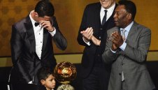 Кристиано Роналдо с емоционално сбогуване с Пеле