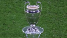 Удар по УЕФА: Коронавирусът намалява парите във футбола