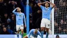 Наситеният календар съсипва играчите и мачовете