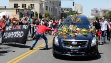 100 000 изпратиха Мохамед Али