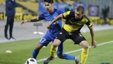 Левски пази казахстанския Меси за Черно море