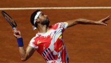 Жалко: Гъркът Циципас разби Григор Димитров с 3:0 сета на "Ролан Гарос"