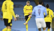 Съдия взе автограф от Халанд, Сити пусна гол след 788 минути