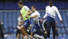 Барса се дърпа: Челси обяви цената на защитници