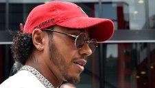 От Мерцедес искали Хайдфелд, а  не Хамилтън