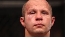 Емеляненко се завърна победоносно в ММА + ВИДЕО