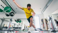 Няма по-добър от Хумелс в центъра на защитата