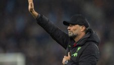 Краят на една ера! Клоп с емоционален прощален брифинг + ВИДЕО