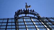 Фенове на Тотнъм искат яснота по скандала