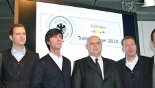 Южен Тирол посрещна с германците с цветя