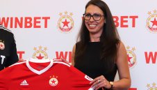 Жена става "голяма клечка" в ЦСКА