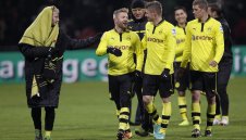 Шалке със сензационна оферта за Куба