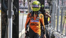 Ландо пое вината и се извини след грешката си в Монреал