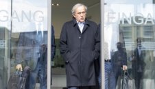 Скандалът продължава: Президентът на ФИФА Джани Инфантино трябва да хвърли оставка