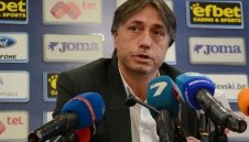 Комедия на Герена: За 6 часа шефовете на Левски "решиха" нищо