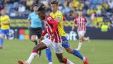 Баските с любопитен ход заради Нико Уилямс