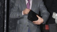 Вальо Михов бесен, ще съди БФС