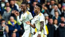 Реал се разправи с Валенсия