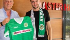 Бивш нападател на Левски пред трансфер в Шотландия