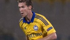 БАТЕ с удар, взе бивш халф на Барса и Арсенал