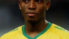 Рекордьор от ЮАР не попадна в състава на домакините за Мондиала