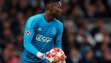 Юнайтед впери поглед във вратаря на Аякс за наследник на Де Хеа