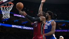 Маями превзе крепостта на Филаделфия