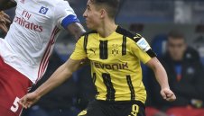 Евертън ще подлива вода на Ливърпул за Мор