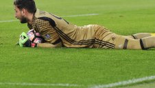 Бака скочи да биe съдията, феноменът Донарума дразни Юве