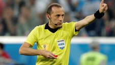 Турчин свири двубоя на Англия