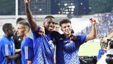 Андреев и Кордоба се завръщат за Левски