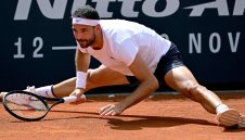 Горещо: Гришо и сексбомба си пуснаха голи снимки 