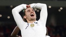 Писна ли му? Гризман вече мисли да бяга от Барса