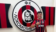 Локо София взе португалец