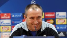 Защо Станимир Стоилов отсвири Лудогорец