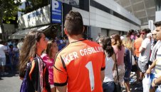 Над 2000 фенове дойдоха на изпращането на Икер