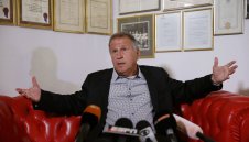 Легендата Зико: Щях да се уча от Меси и Роналдо, ако бях млад