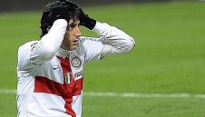 Интер не се възползва от подаръка на Милан и Рома