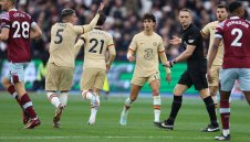 Челси е труден за анализиране след лудите трансфери