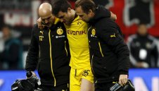 Папа: Съдията ме контузи!