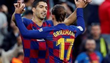 Подиграват му се, но той не иска да бяга от Барса