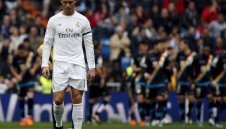 Валенсия препъна Реал Мадрид в луд мач