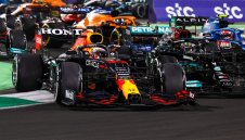 От Ред Бул: Отношението към нас е различно от това към Мерцедес