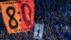 Фенове на Левски скочиха на министър Василев